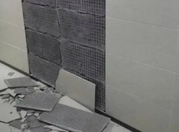 上甘岭瓷砖空鼓维修公司分享下上甘岭墙砖松动维修的知识